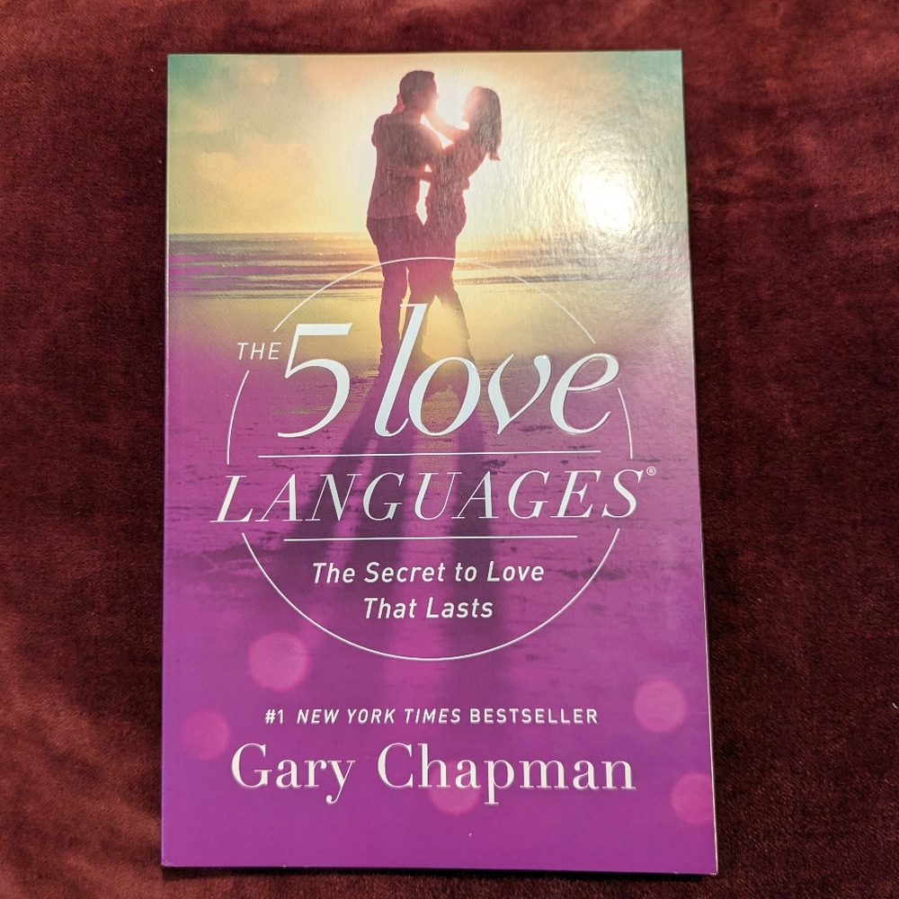 New with tags "The 5 Love Languages" Book written by Gary Chapman